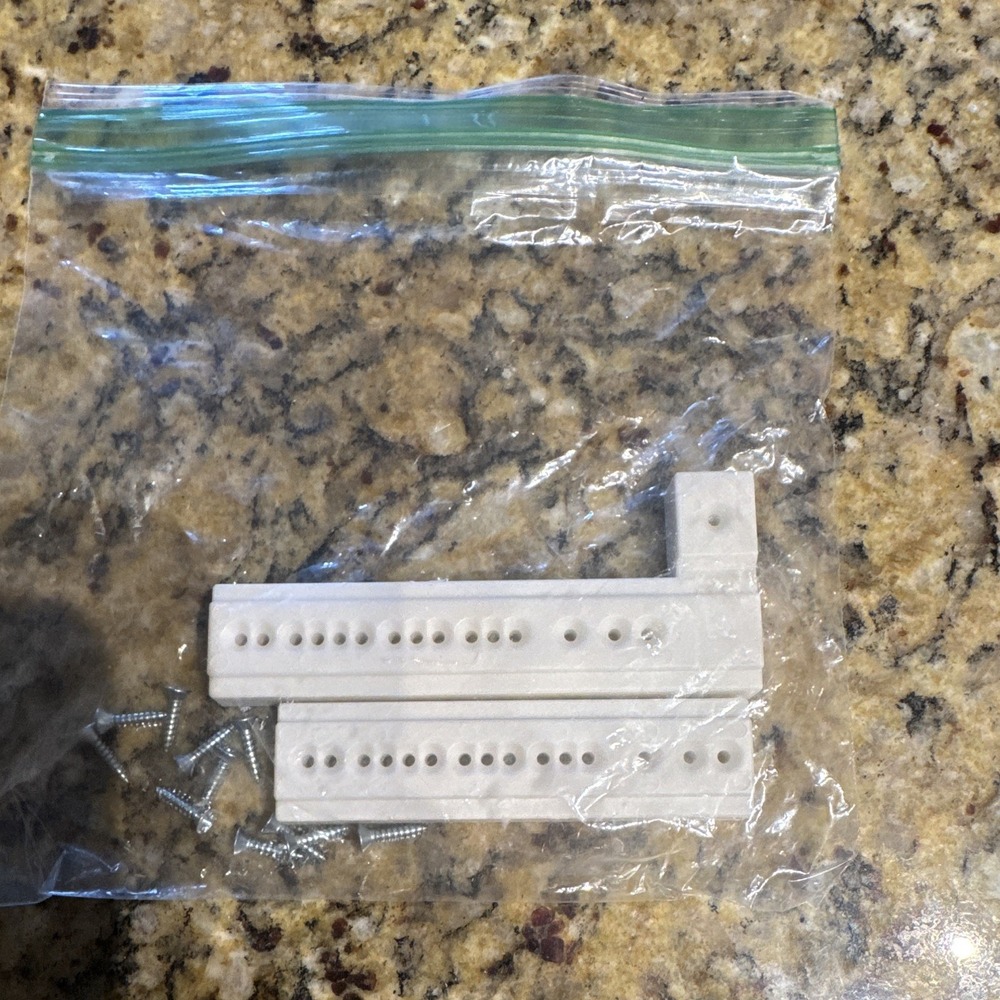 White Vertical Blind Mounting Brackets Screw-On Plastic 3in with Screws